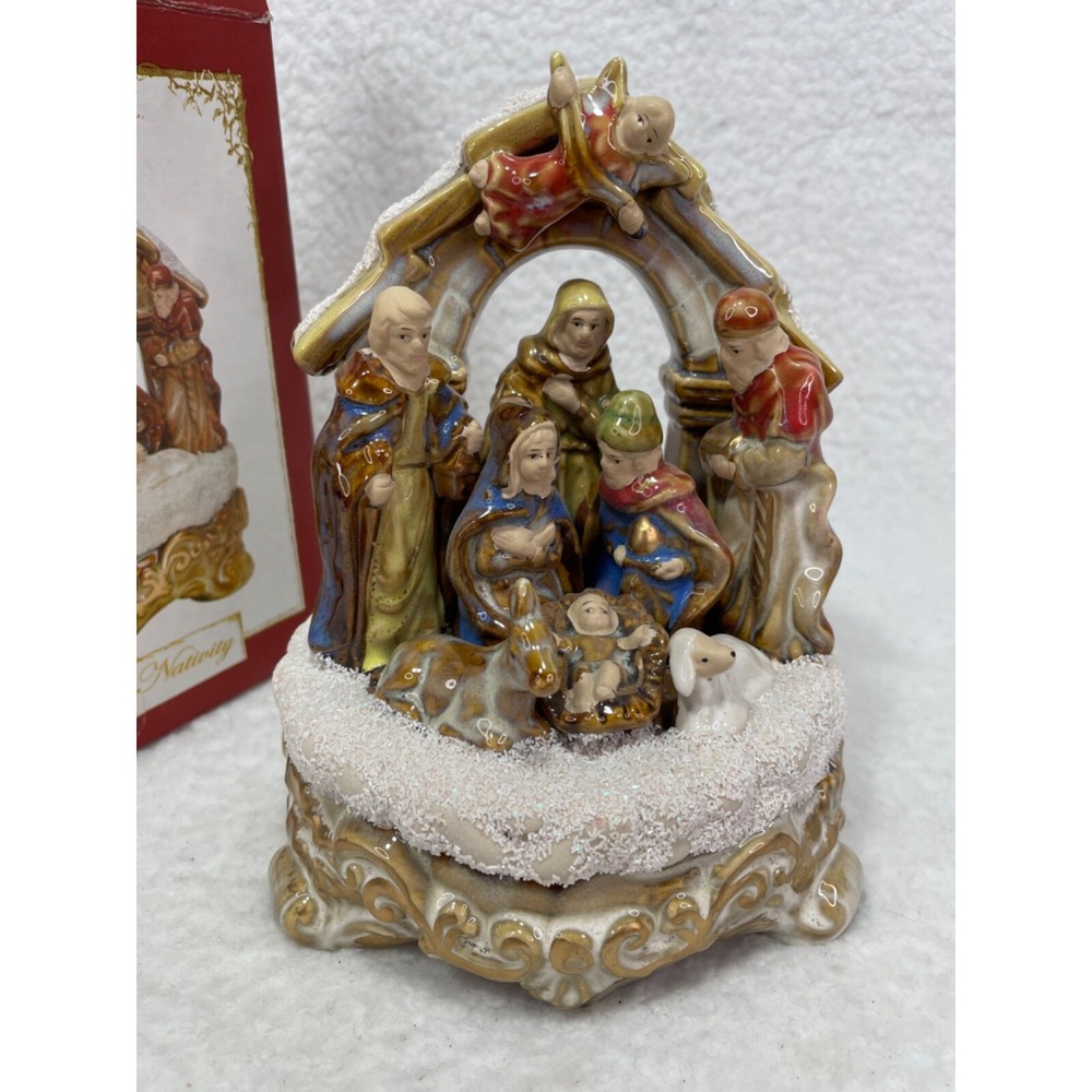 Golden Treasures Musical Nativity Plays Silent Night‎ EUC